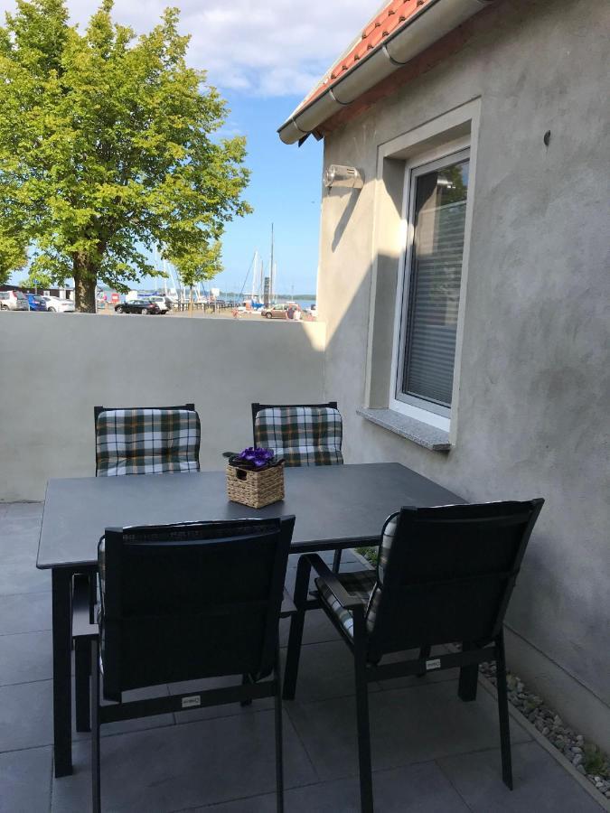 Haus-Hafenblick Villa Lassan Luaran gambar